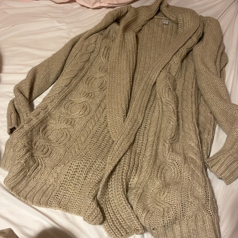 Great new day sweater very little use - Picture 2 of 3